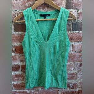 White House Black Market Women's Sweater Vest V-Neck Size Small Green